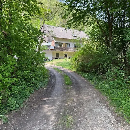 Gaesteunterkunft Am Hirschbach